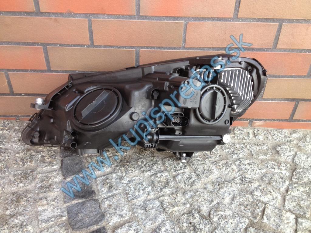 Predné Bi Xenon svetlo pravé MERCEDES E W212 AMG